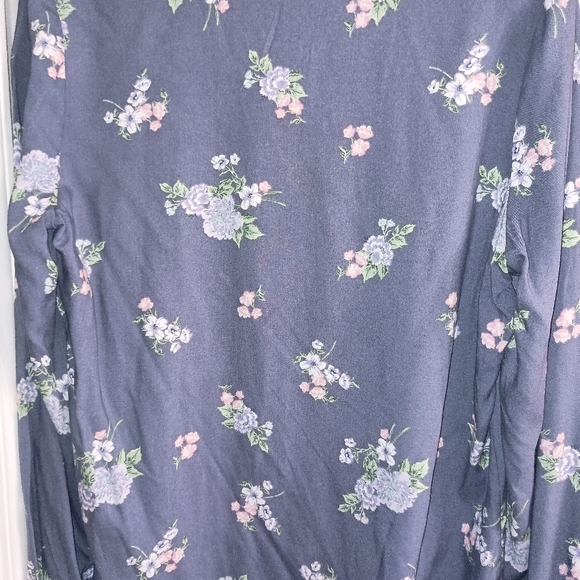 NWT long sleeve Periwinkle Shirt - Picture 2 of 11